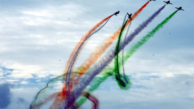 nashik-air-show-suryakiran-aerobatic-team-scaled.jpg